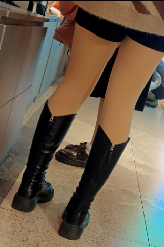 4k街拍肉丝黑丝合集