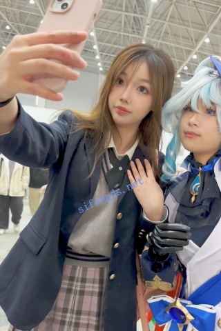 trump1255【KFC】超可爱超美的制服JK学生妹·肉色丝袜白色内内前后CD