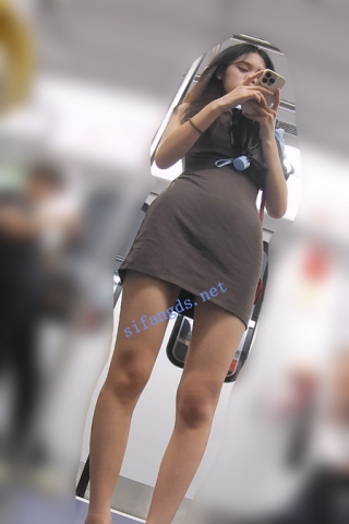 『D·D』-129-长相有点混血美女，褐色超短包臀长腿，白内