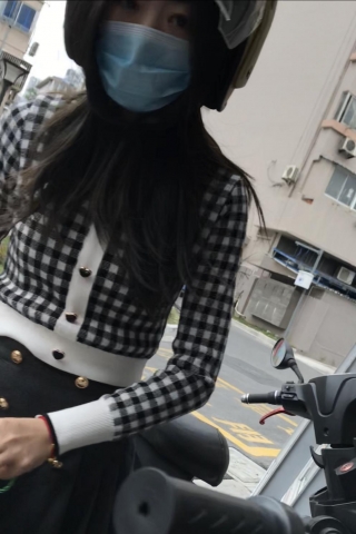 TK411-邻居妹子薄丝蓝内掀裙开闪