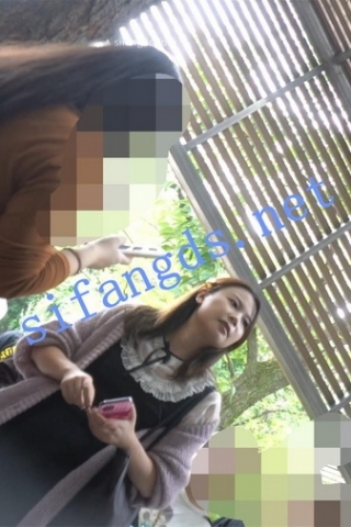 kc1355（空城原创）黑短裙性感美少妇，情趣蕾丝白N包裹肉臀