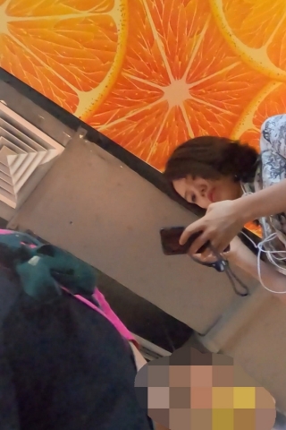 kc1568（空城原创）花裙小少妇逛超市，CD黄N包裹肉臀被察觉