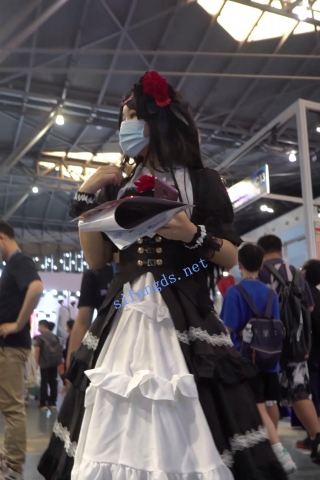 【xxn-143】狂三cos小姐姐..过膝袜配紫色条纹内前后CD