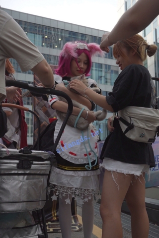 【xxn-255】妲己cos小姐姐路边直播..白色丝袜浅蓝内被跟拍