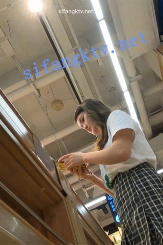 kc397（空城原创）格子短裙美艳小姐姐，性感黑蕾丝透明N