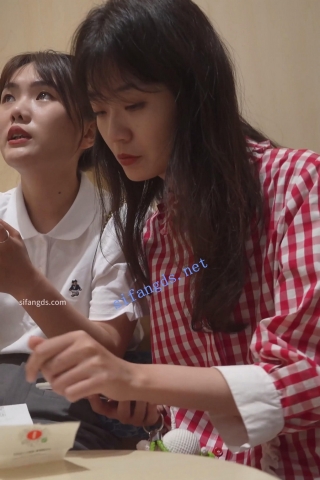 (BC-AA-377)宽松裙小姐姐透心凉CD..内裤正面湿了一块露黑色