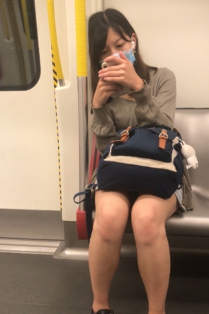 【PAK系列CD】7.地铁美腿少妇黑n白翅膀