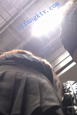 kc394（空城原创）逛街三闺蜜C了俩，白短裙透明白N和白长裙黑N