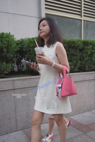 (BC-SSS-082)便利店CD白裙少妇..透明蕾丝粉内夹成丁露黑森林