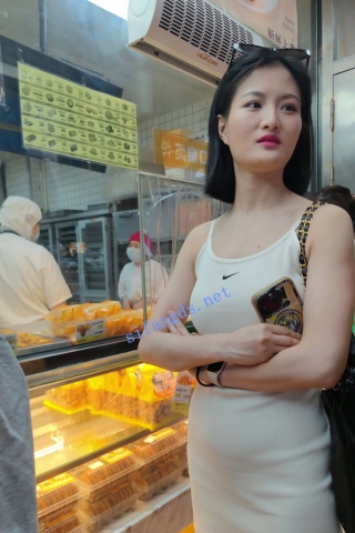 CS010【CSCD】白色连衣裙短发气质美女，黑色丁字裤