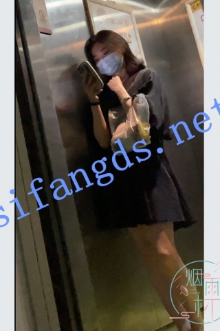 【KKCD㊙️】3233-3234-一路尾随跟拍抄底小姐姐到她回家