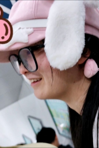 ct036【独家原创】开放妹子的开腿站姿秘密，并开腿给mo